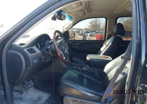 2008 Cadillac Escalade Ext Standard z USA, uszkodzony, nr VIN 3GYFK62848G107208